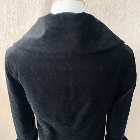 Dalia Collection Black Velvet Cropped Bolero Jacket | Size 4 - Picture 7 of 10